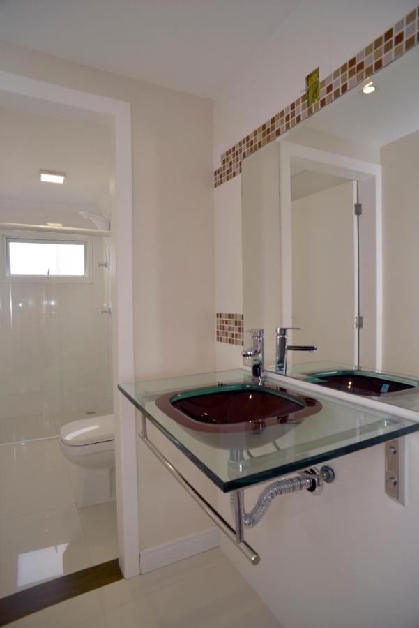 FRENTE MAR PÉ NA AREIA, na Av Atlântica Apartment Balneario Camboriu Ngoại thất bức ảnh